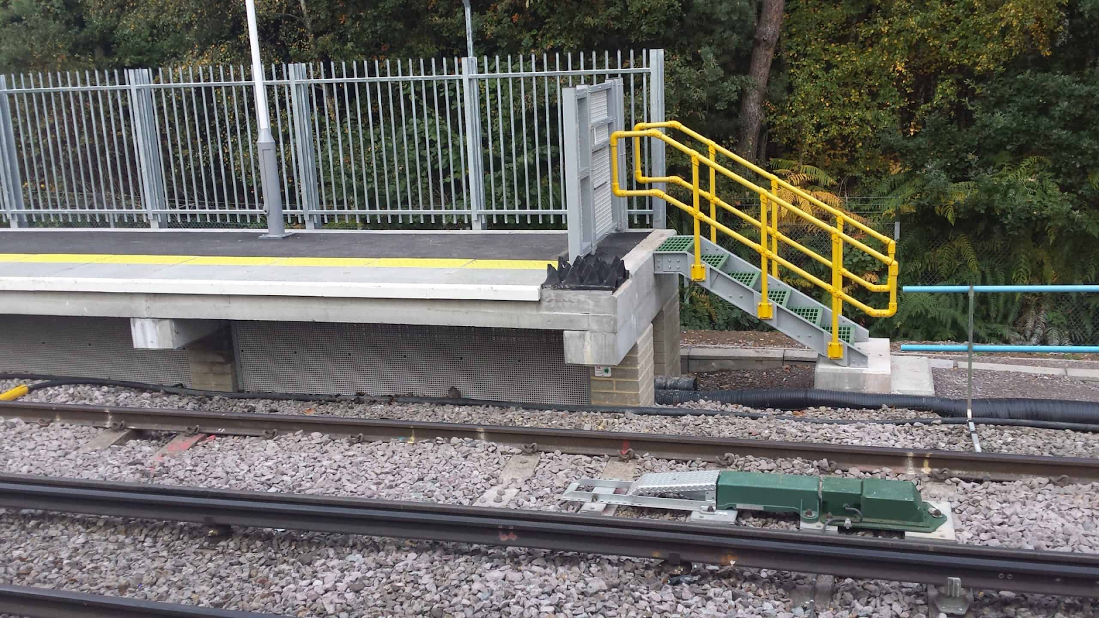 Grpf Railing Revolutionising Railway Construction: The Role of GRP Products ...