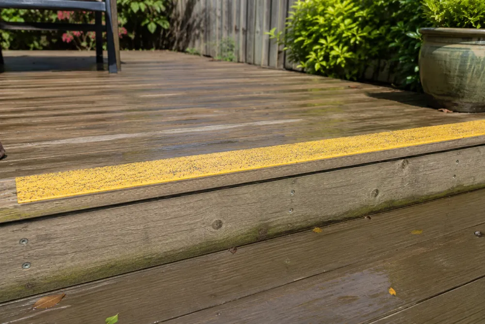 decking-groove
