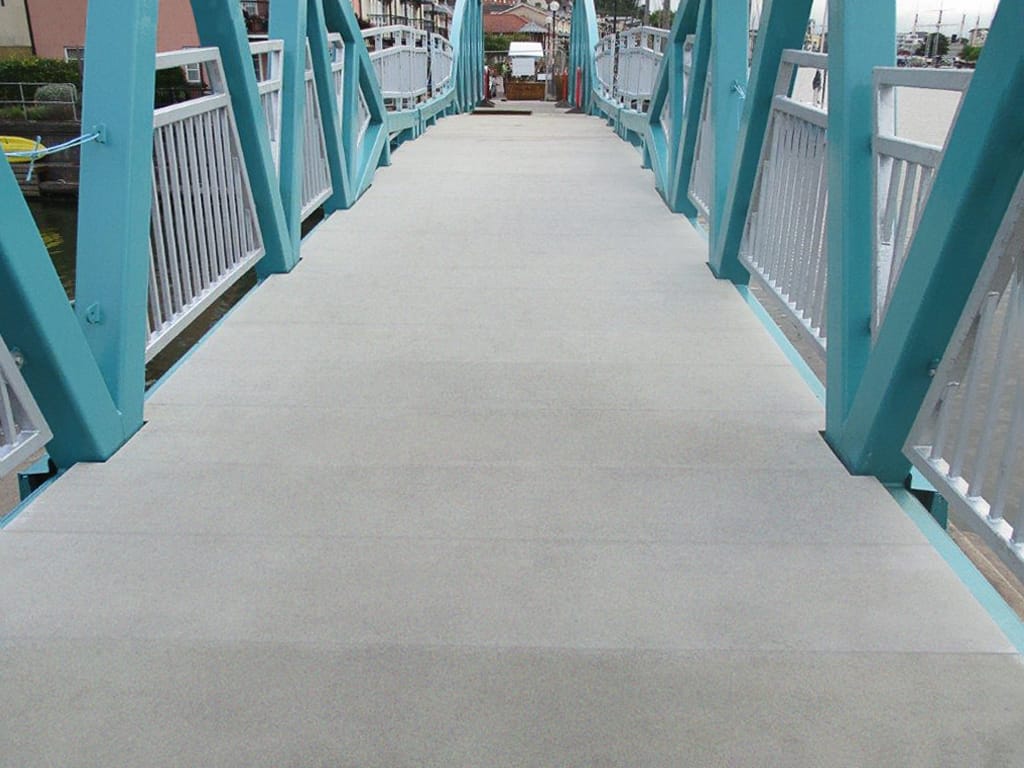 bridge with anti slip sheets