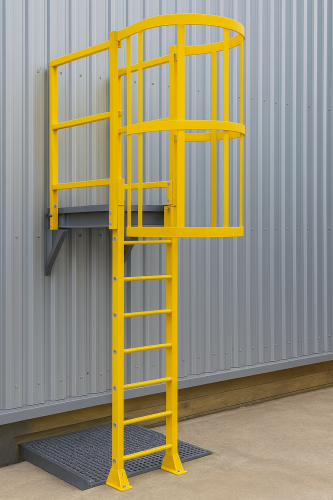 Industriële Toegangstrap met Veiligheidsomheining